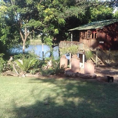 Hippo Retreat & Tiger Fishing Komatipoort Extérieur photo